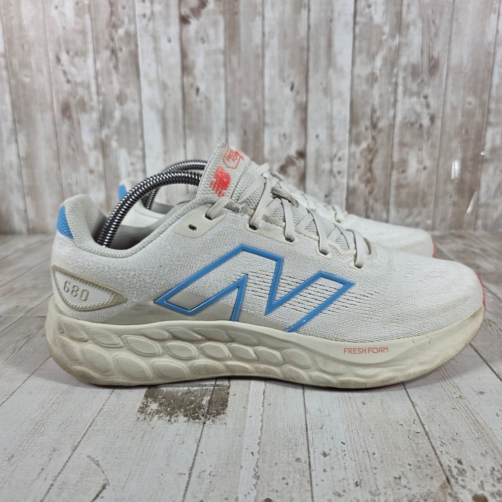 New Balance Fresh Foam 680v8‎ Mens 9 Cream Blue Running Shoes W680LH8 Sneaker